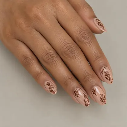 Mehendi-inspired nail art